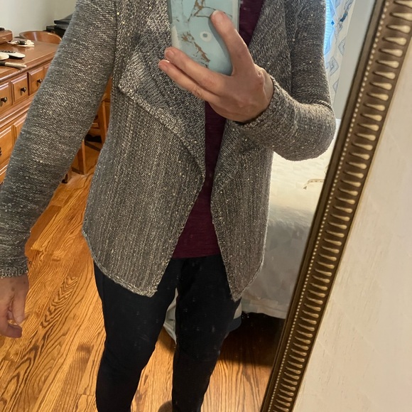 White House Black Market Metallic Sparkle Gray Dressy Party Cardigan NWT Small - Picture 6 of 12